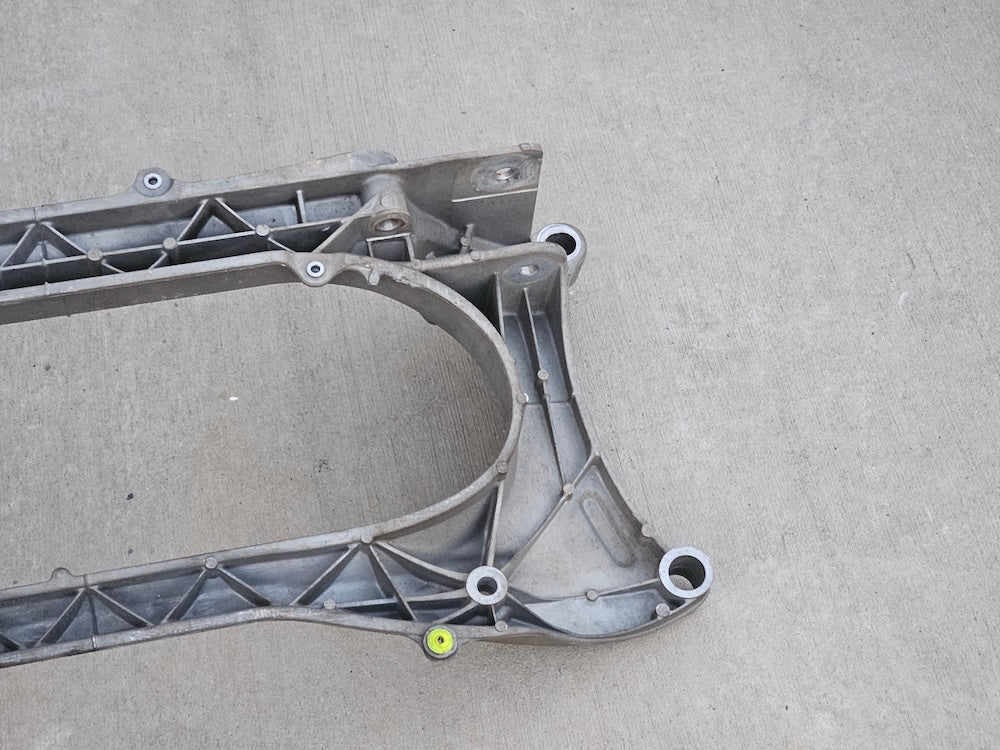 06-24 Lexus Is250 Is300 Rwd Front Subframe Crossmember Cradle 51201-30140 Oem Used