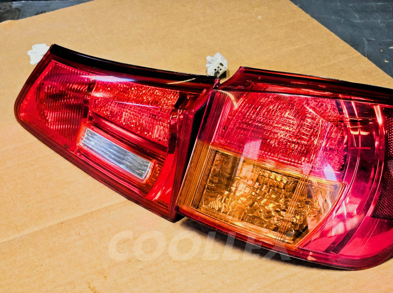 06-08 Lexus Is250 Is350 Tail Light Rear Right Complete 81581-53060 Oem Used