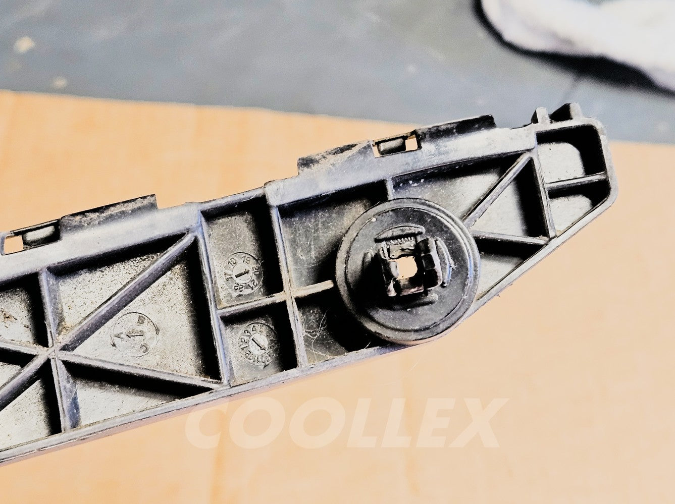 06-13 Lexus Is250 Fr Right Fender Bumper Bracket 53835-53010 Oem Replacement