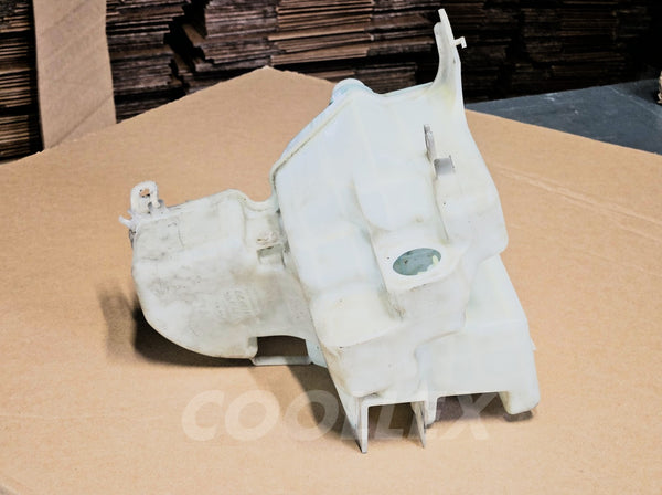 06-15 Lexus Is250 Washer Reservoir 85315-30380 Oem used