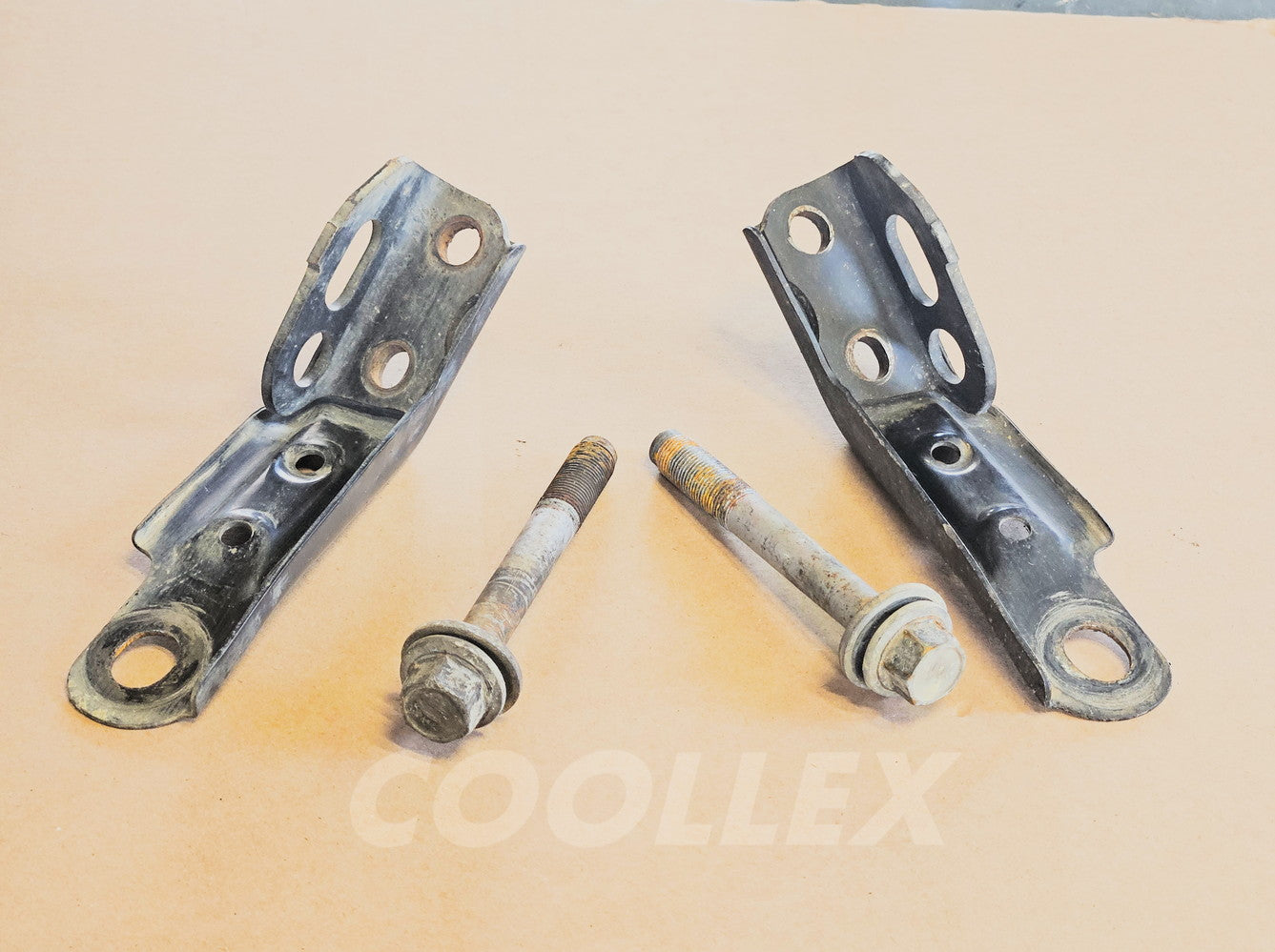 06-13 Lexus Is250 Awd Strut Brackets Reinforcement 57306-30020 57305-30020 Oem Used