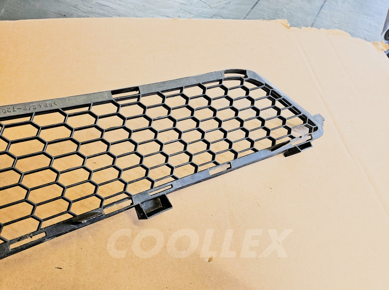 06-11 Lexus Is250 Front Bumper Lower Grille 53112-53010 Oem Used