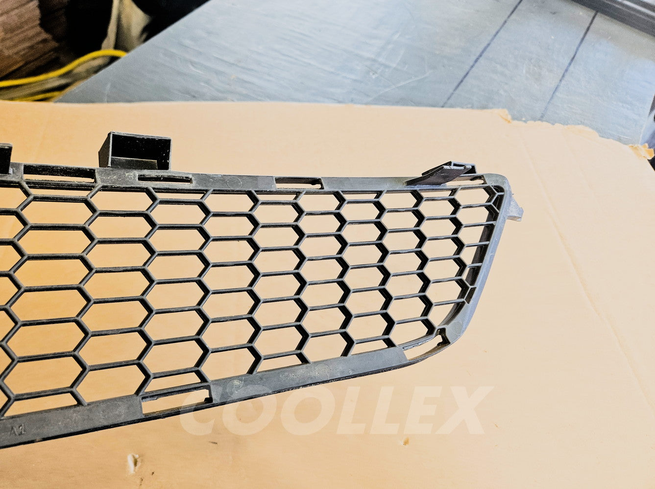 06-11 Lexus Is250 Front Bumper Lower Grille 53112-53010 Oem Used