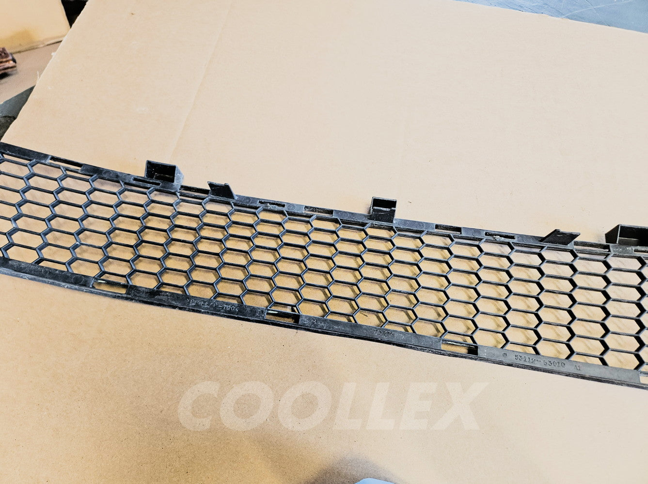 06-11 Lexus Is250 Front Bumper Lower Grille 53112-53010 Oem Used