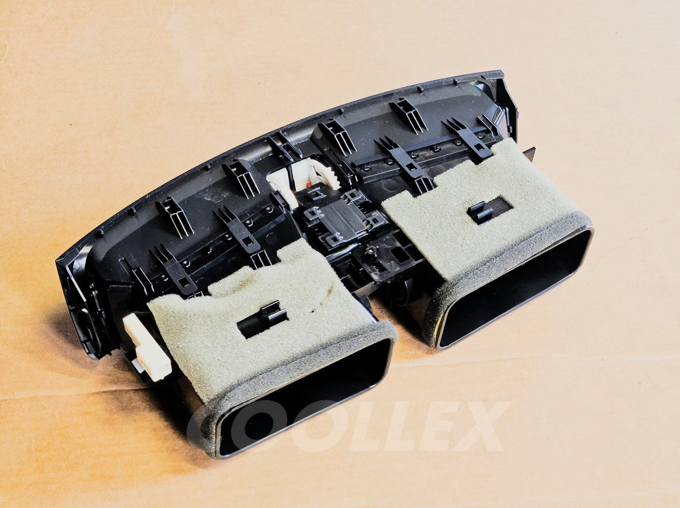 09-10 Lexus Is250 Is350 Center Dash Vents 55670-53020 Oem Used
