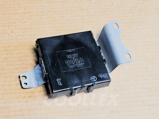 06-13 Lexus Is250 Instrument panel, power source module 89670-53090 Oem Used