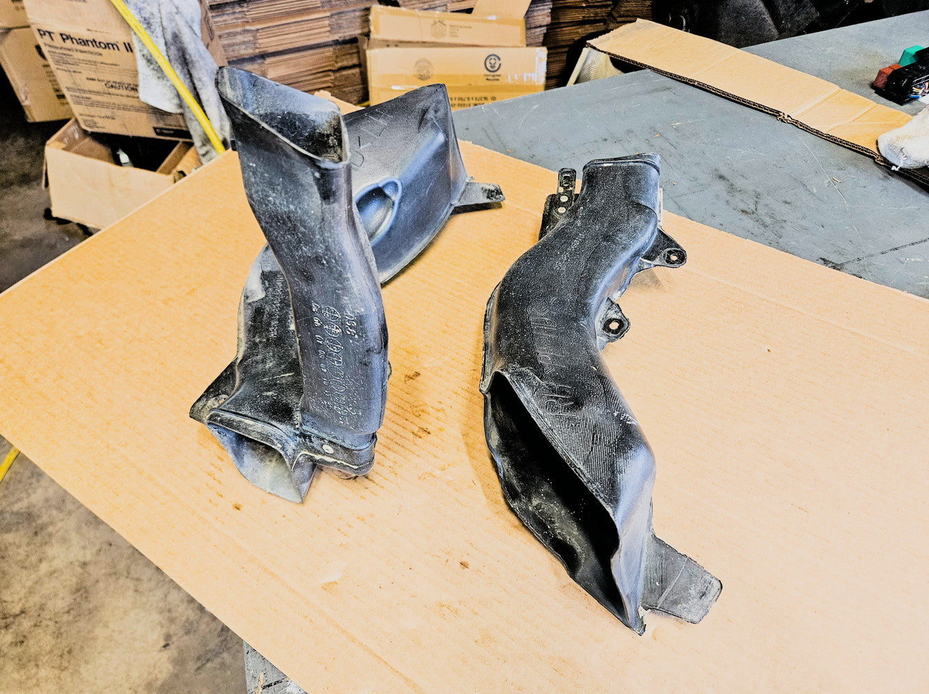 06-13 Lexus Is250 Is350 Fender Brake Air Ducts Lh Rh 53209-53040, 53208-53070 Oem Used
