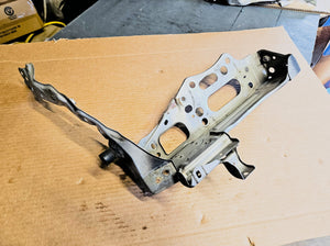 06-13 Lexus Radiator Support Lh Side 53203-53906 Oem Used