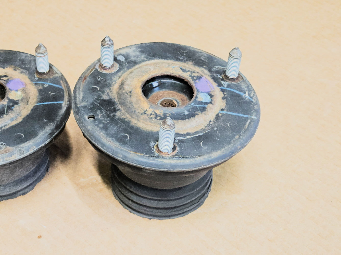 06-15 Lexus Is250 Front Strut Mounts 48680-53031 Oem Used