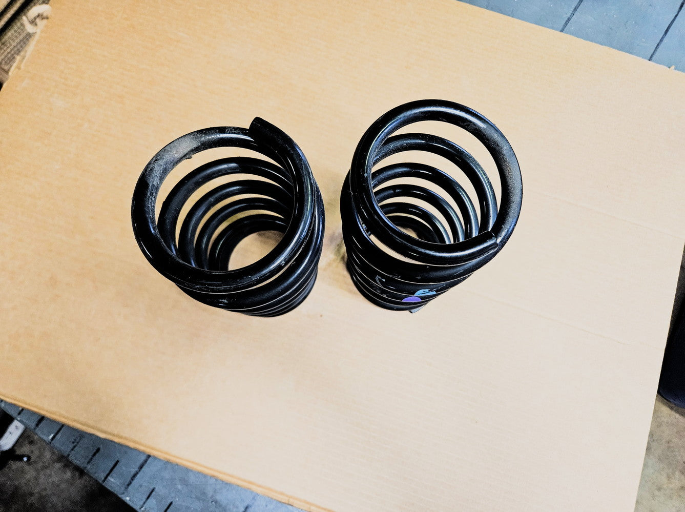 2006-2013 Lexus Is250 Awd Front Coil Springs x2 48131-53241 Oem Used