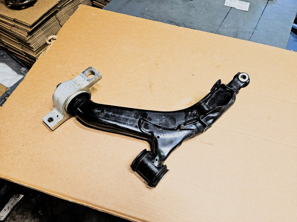 2006-2013 Front Lh Lower Control Arm 48640-30290 Oem Used