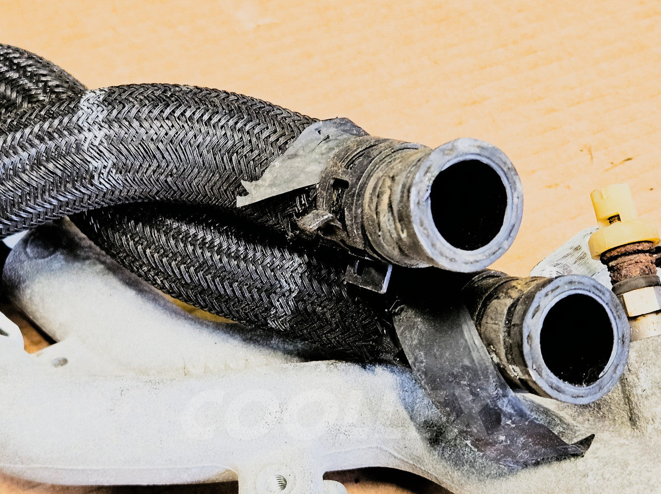 2006-2015 Lexus Is250 Water Hose Joint 16291-31060 Oem Used