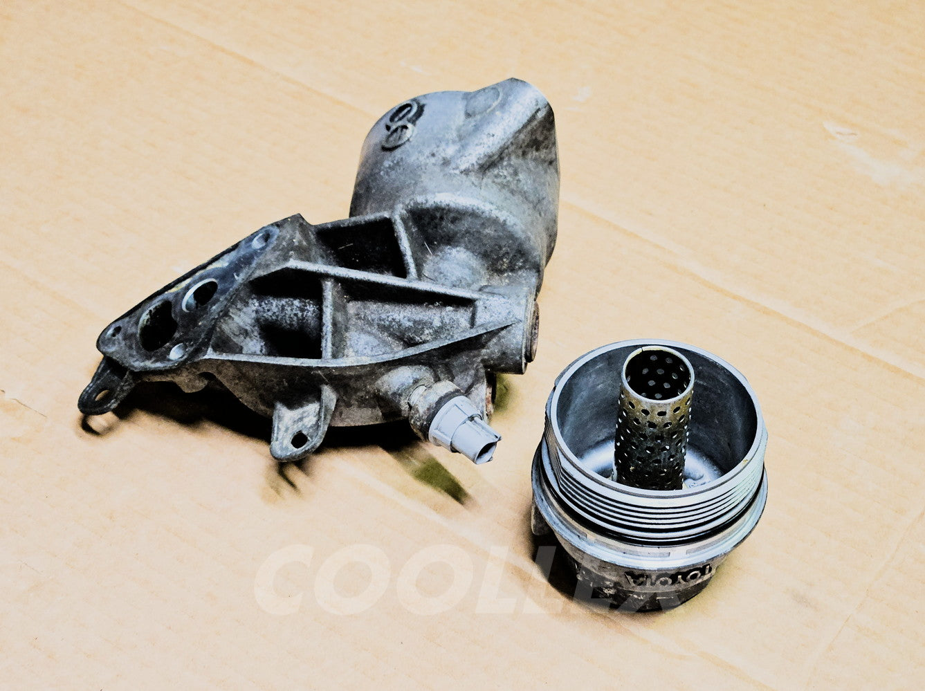2006-2013 Lexus IS250 Awd Oil Filter Housing 15670-31020 Oem Used