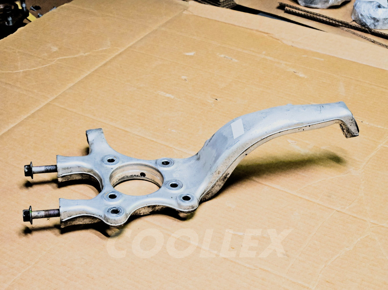 2006-13 Lexus Is250 AWD Front Rh Passenger Steering Knuckle 43201-53020 Oem Used