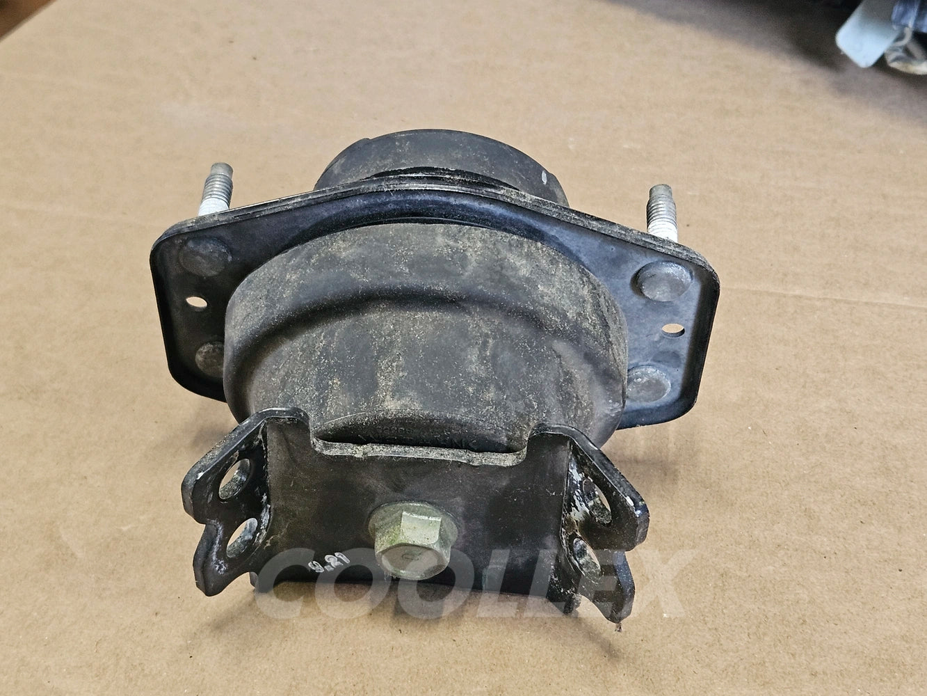 2007-2012 Lexus LS460 Transmission Mount 12371-38050 Oem Used