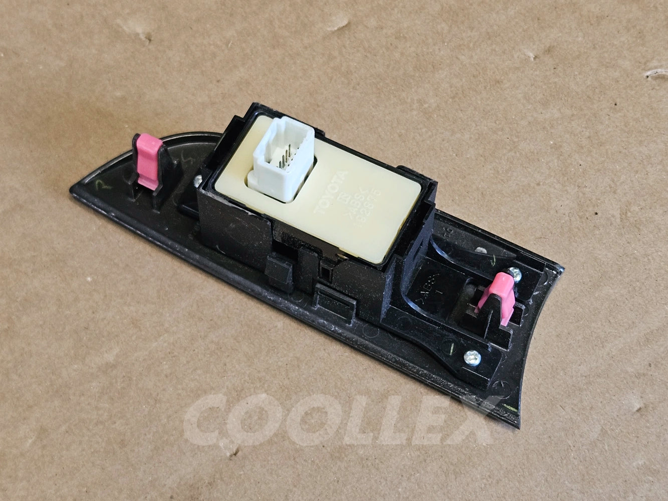 06-10 Lexus Is250 Rear Lh Window Arm Rest and Switch 84810-33110 Oem Used