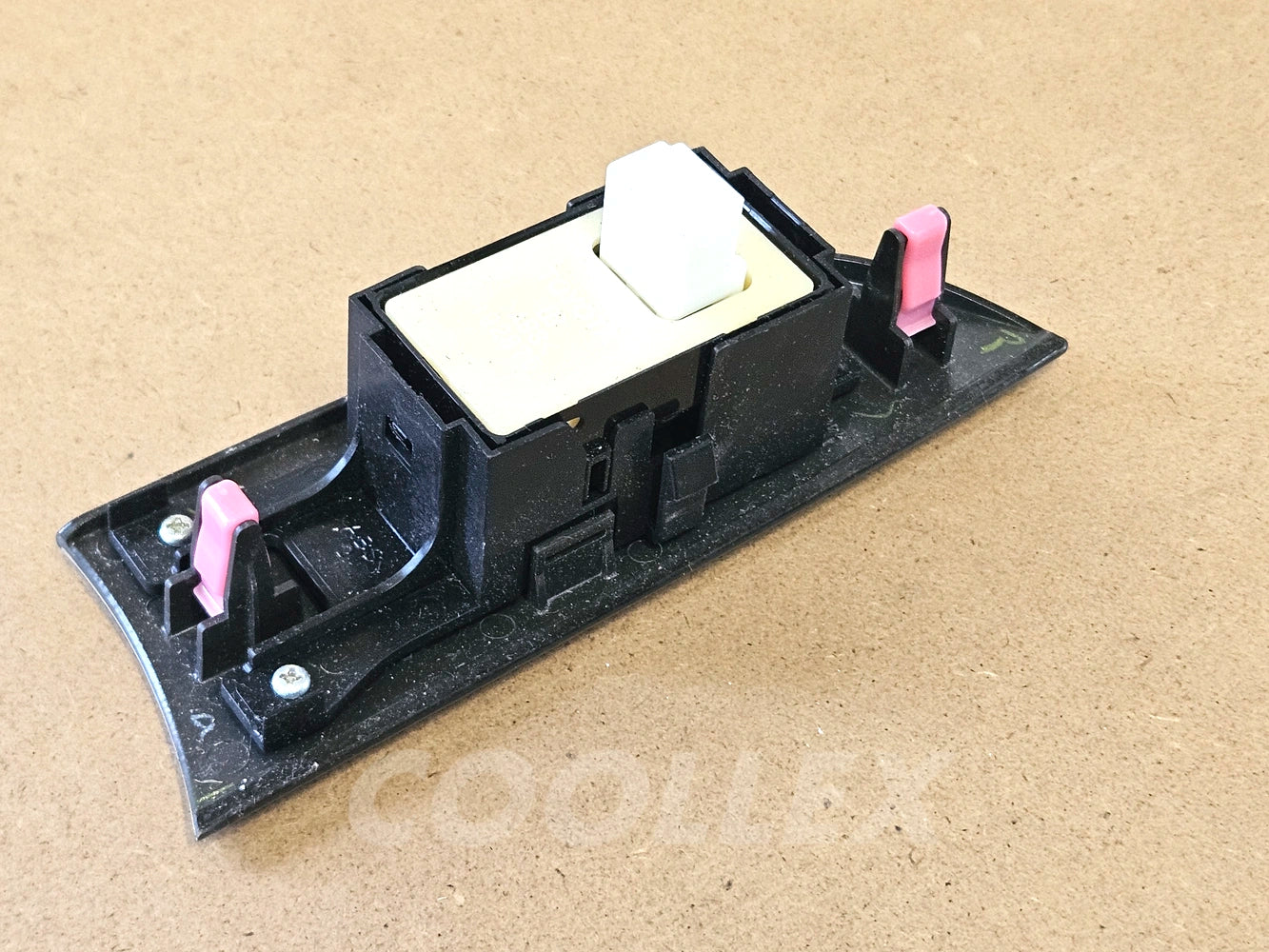 06-10 Lexus Is250 Rear Rh Window Arm Rest and Switch 84810-33110 Oem Used