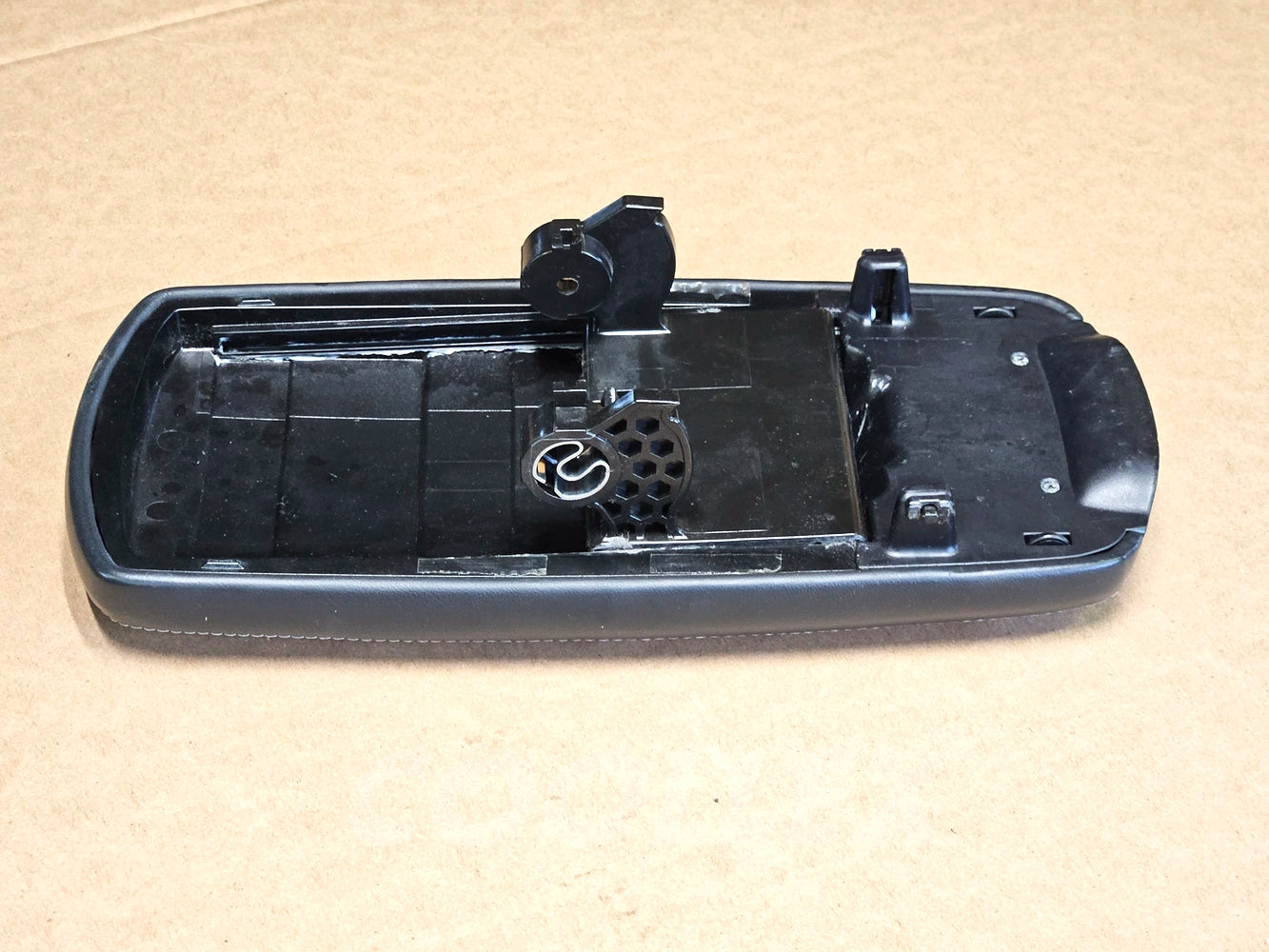 06-2013 Lexus Is250 Is350 Console Lid Armrest Black 58905-53090 Oem Used