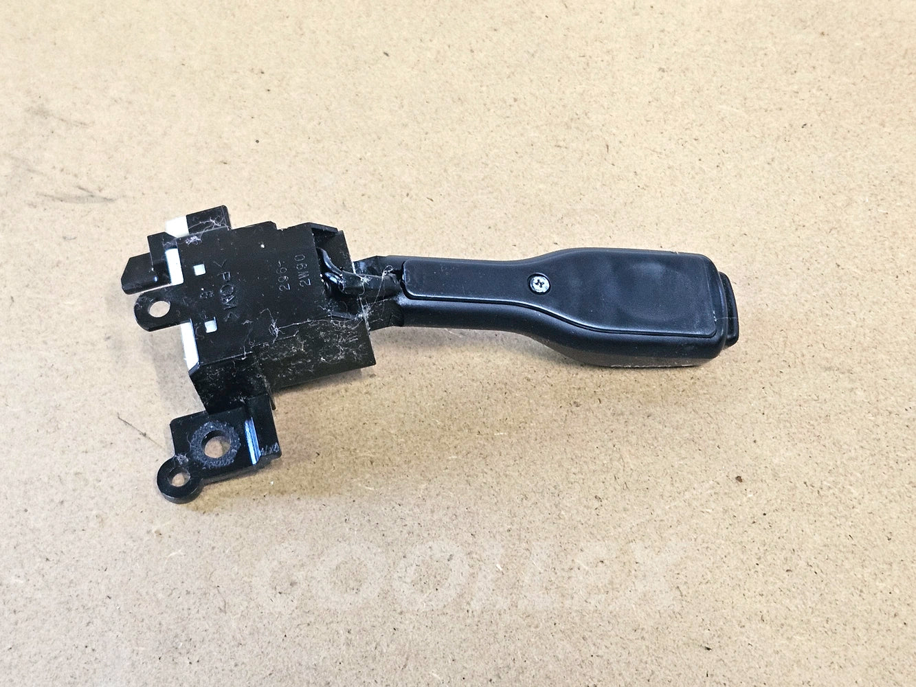 06-2020 Lexus Is250 Cruise Control Switch 84632-58011 Oem Used
