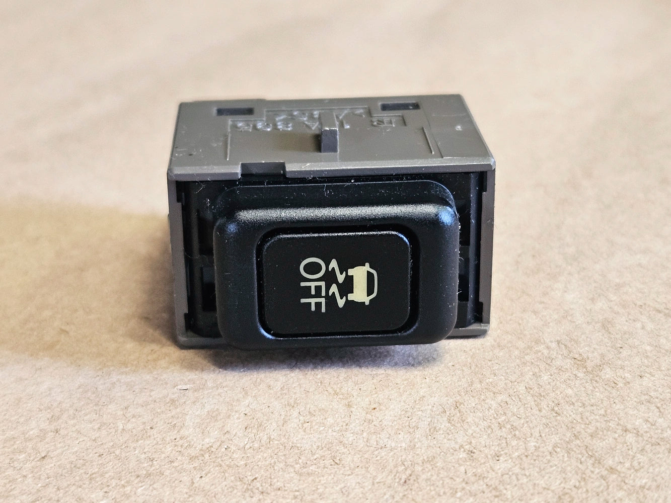 07-12 Lexus Is250 Switch Traction Control 84988-30140 Oem Used