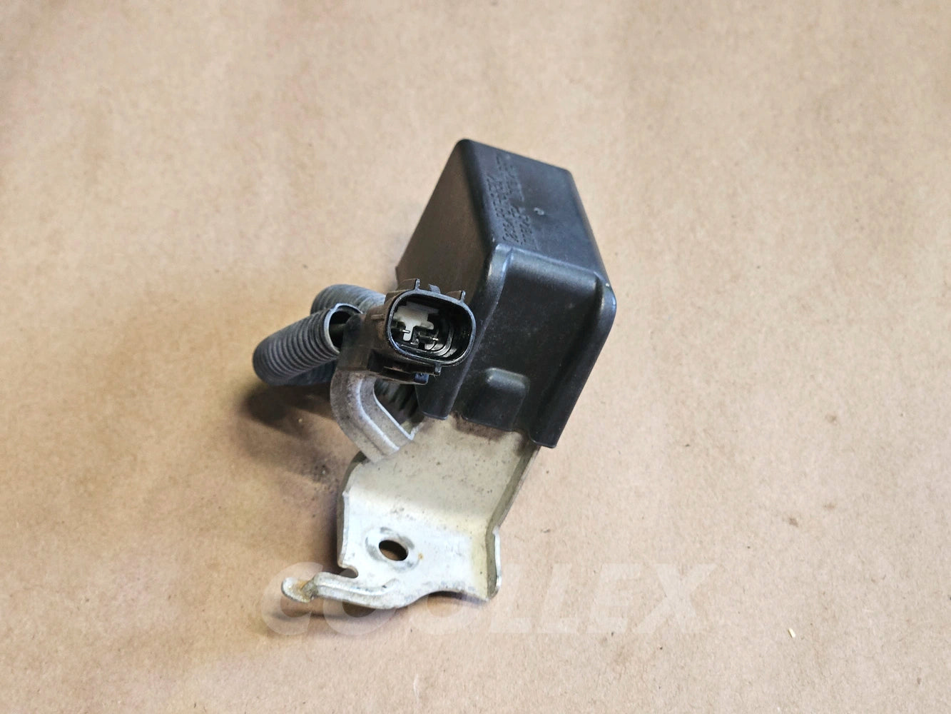 06-2015 Lexus Is250 AC Condenser Sensor 86516-53010 Oem Used