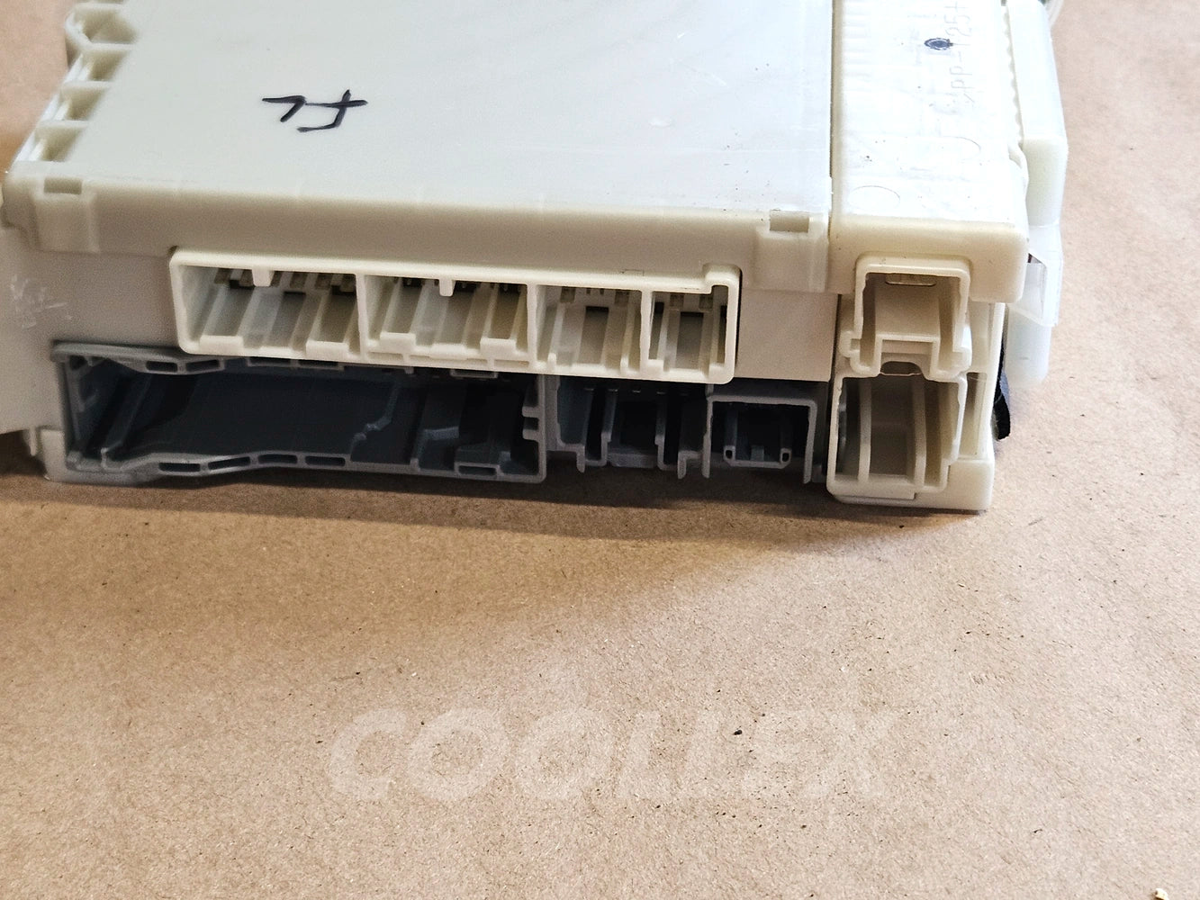 06-2010 Lexus Is250 Front Lh Juction Block Fuse Box 82733-53040 Oem Used