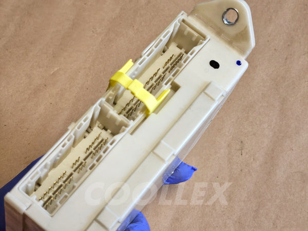 06-2010 Lexus Is250 Front Lh Juction Block Fuse Box 82733-53040 Oem Used