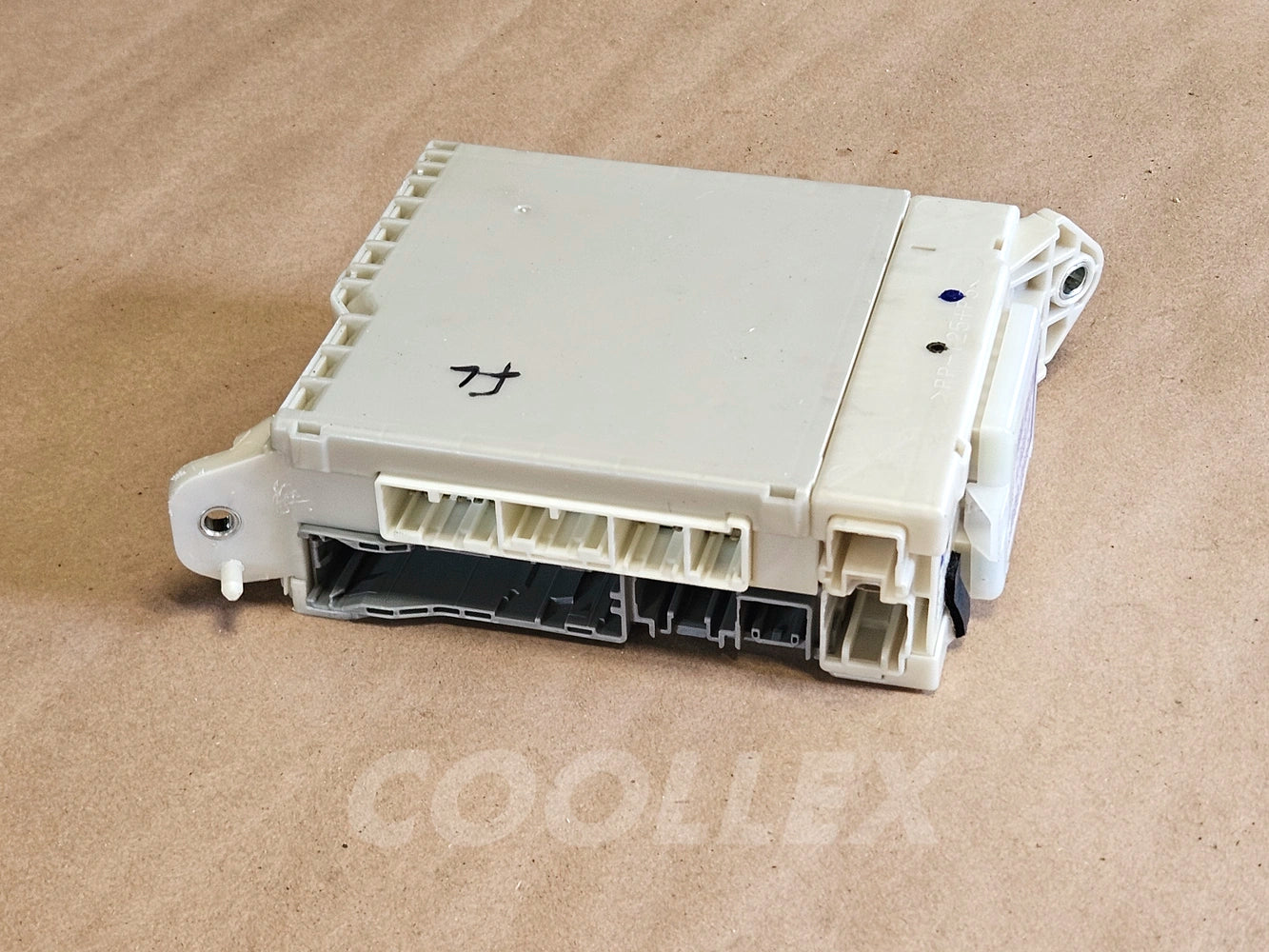 06-2010 Lexus Is250 Front Lh Juction Block Fuse Box 82733-53040 Oem Used