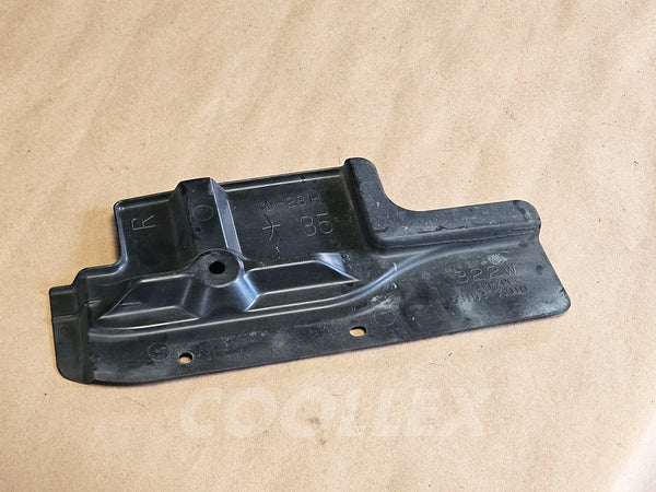 06-15 Lexus Is250 Radiator Grille Side Air Guide Rh 53153-53010 Oem Used