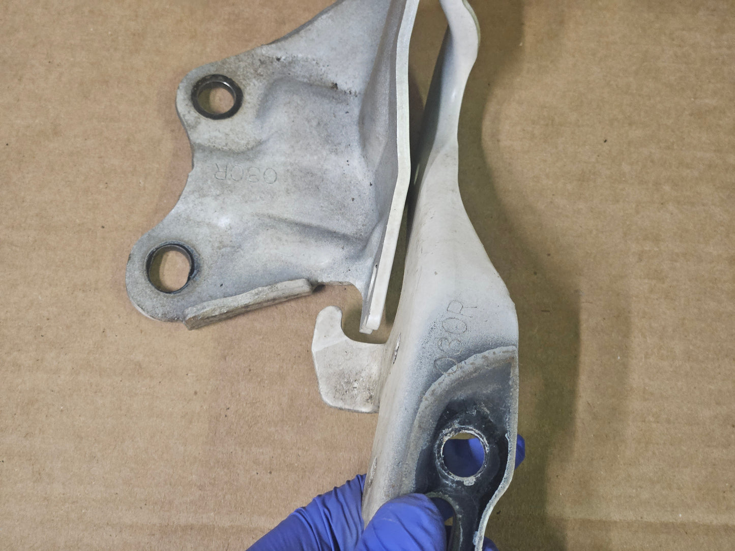 For Lexus IS250/IS350 2006-2013 Hood Hinge Passenger White 53410-53020 Oem Used