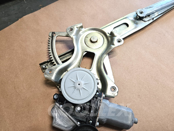 09-13 Lexus Is250 Front Lh Driver Window Motor w/Regulator 85720-53051 Oem Used