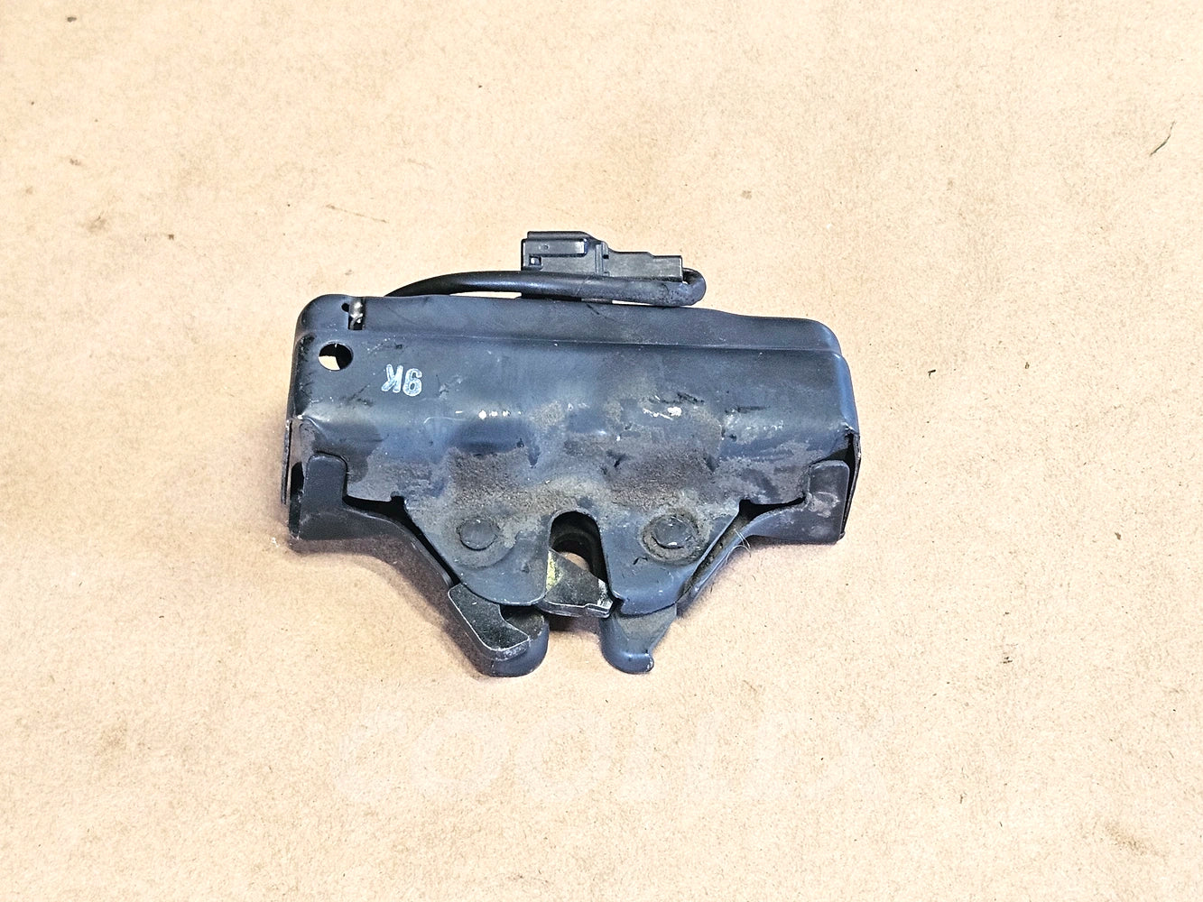 06-2013 Lexus Is250 Hood Latch 53510-53061 Oem Used
