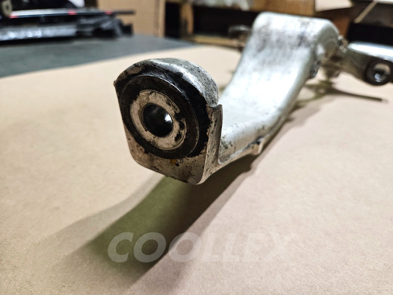06-2013 Lexus Is250 Awd Front Left Steering Knuckle w/Bolts 43202-53020 Oem Used