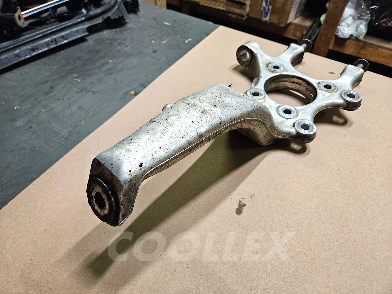 06-2013 Lexus Is250 Awd Front Left Steering Knuckle w/Bolts 43202-53020 Oem Used