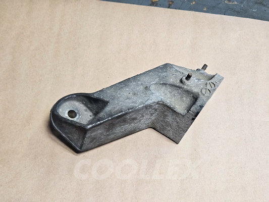 06-16 Lexus Is250 Awd Front Left Engine Mount Bracket 12302-31020 Oem Used