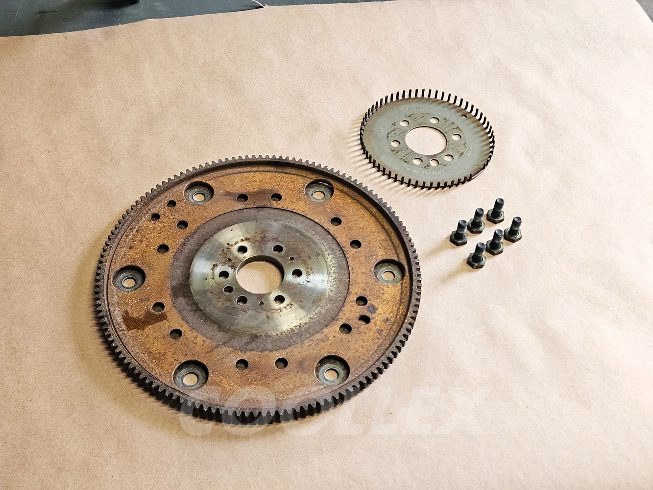 07-16 Mini Cooper Drive Plate Flywheel 11-22-7-557-239 Oem Used