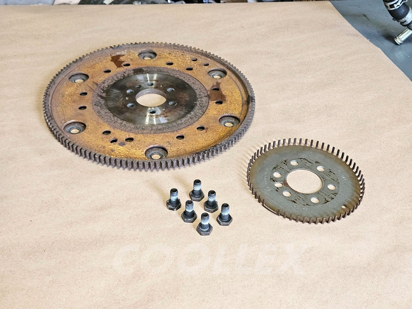 07-16 Mini Cooper Drive Plate Flywheel 11-22-7-557-239 Oem Used