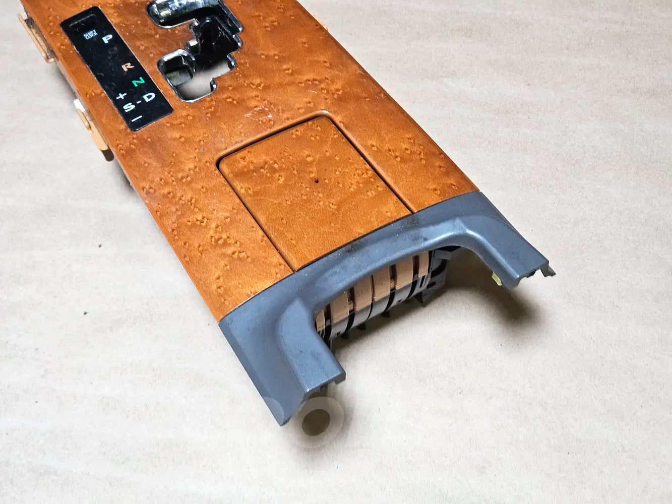 09-13 Lexus Is250 Center Console Shifter Trim 58804-53160 Oem Used