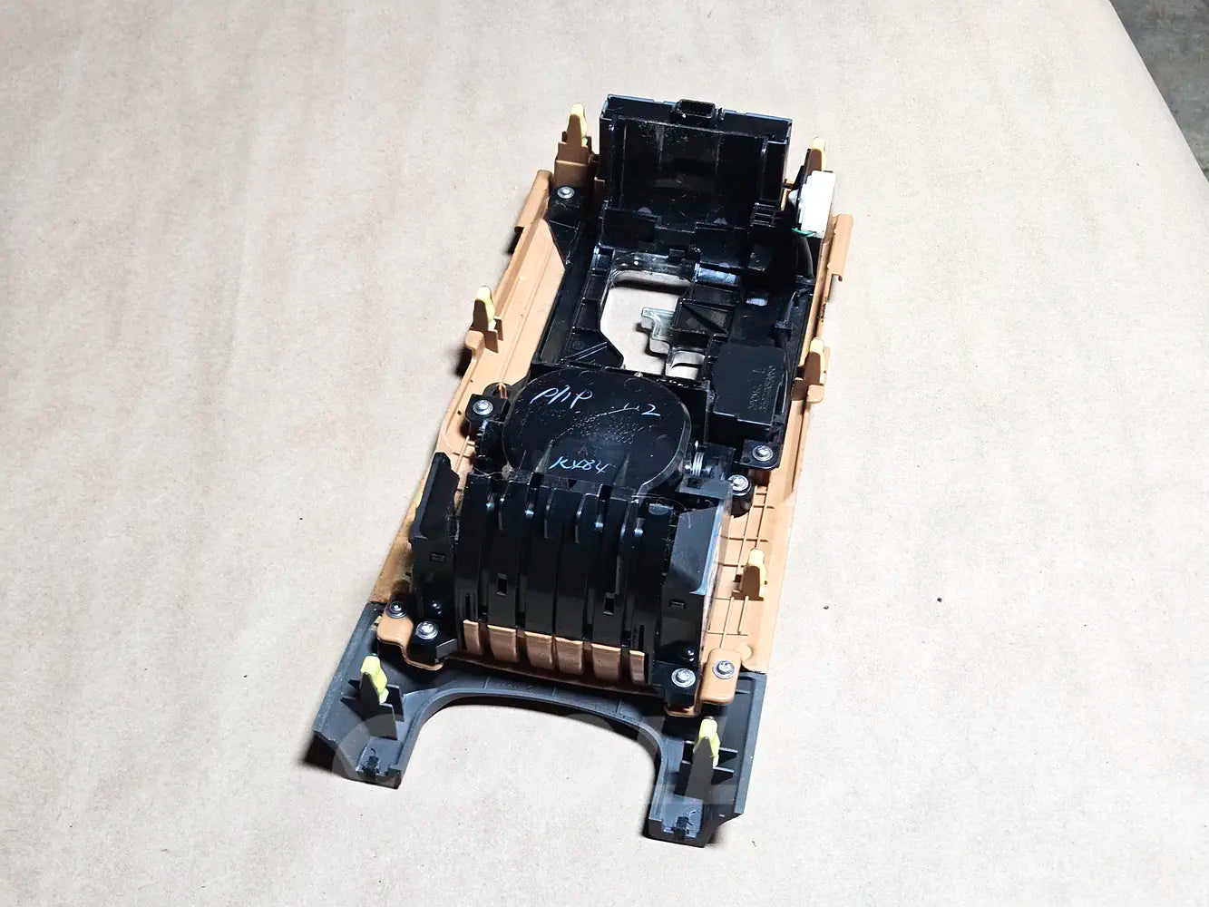 09-13 Lexus Is250 Center Console Shifter Trim 58804-53160 Oem Used