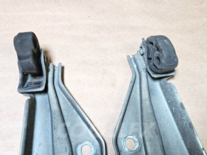 06-2013 Lexus Is250 Exhaust Hanger Brackets Lh Rh w/Bolts 17508-31101, 17509-31061 Oem Used