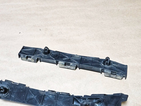 06-2013 Lexus Is250 Rear Rh Bumper Brackets 52562-53010, 52157-53040 Oem Used