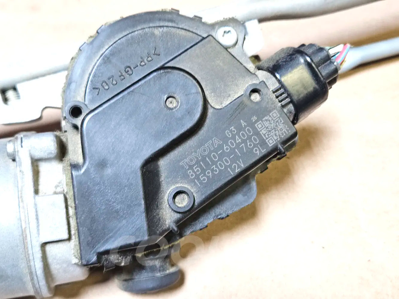 06-15 Lexus Is250 Windshield Wiper Linkage w/Motor 85150-53050 Oem Used