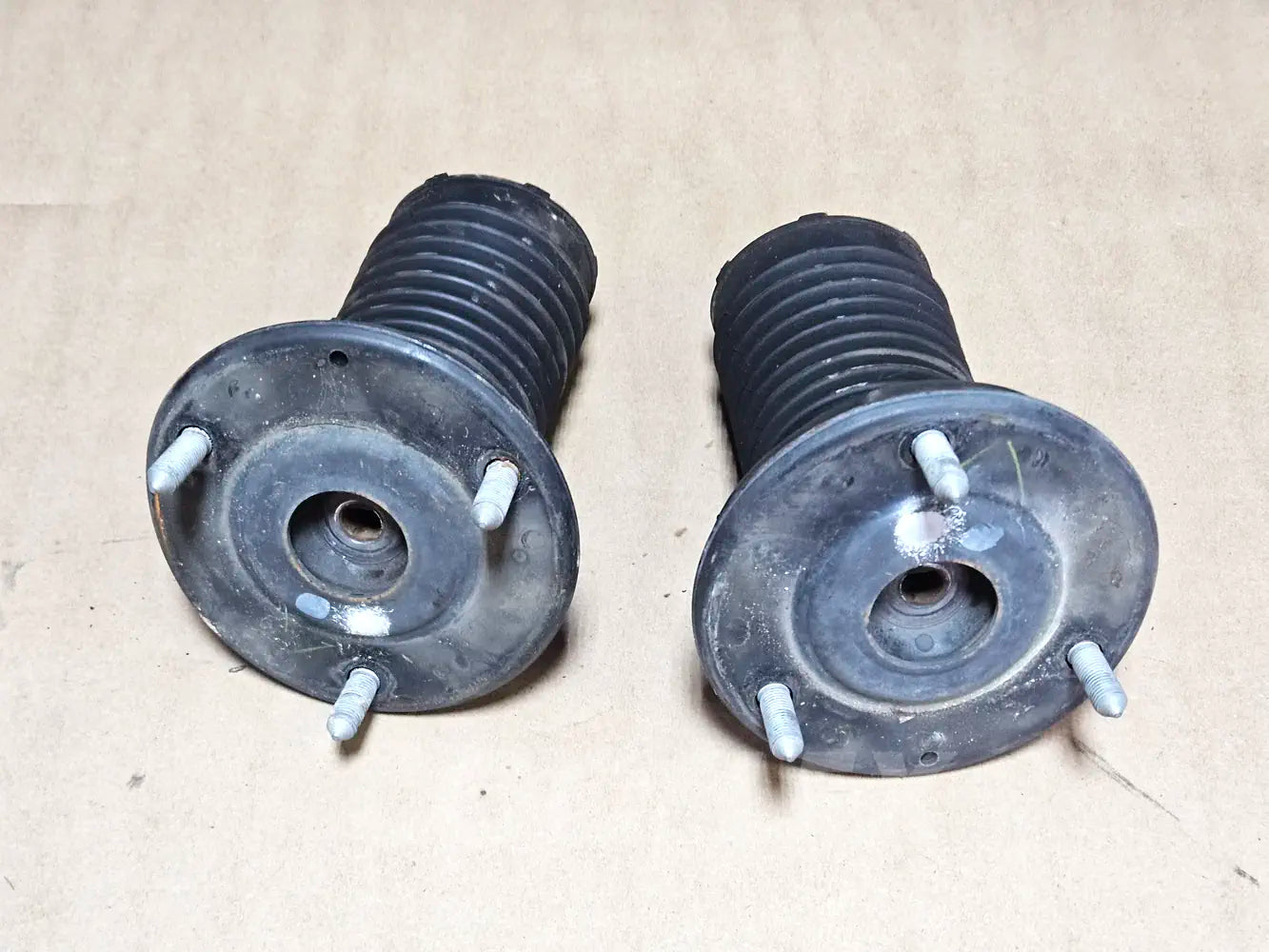 06-15 Lexus Is250 Front Strut Mounts 48680-53031 Used / Like New