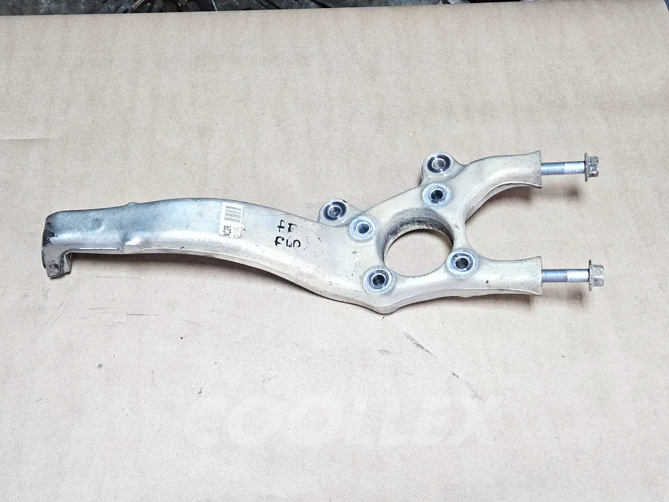 06-2019 Lexus Is250 Rwd Front Right Knuckle 43201-53010 Oem Used