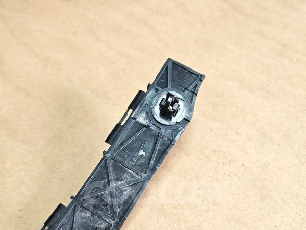 06-2013 Lexus Is250 Rear Lh Bumper Brackets 52563-53010, 52158-53040 Oem Used