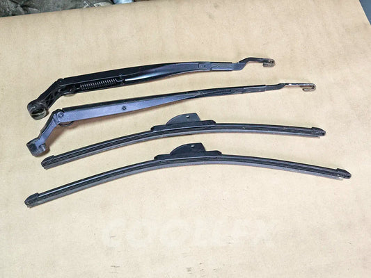 06-2013 Lexus Is250 Is350 Windshield Wiper Arms and Blades 85221-53080, 85211-53080 Oem Used