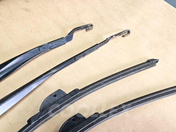 06-2013 Lexus Is250 Is350 Windshield Wiper Arms and Blades 85221-53080, 85211-53080 Oem Used