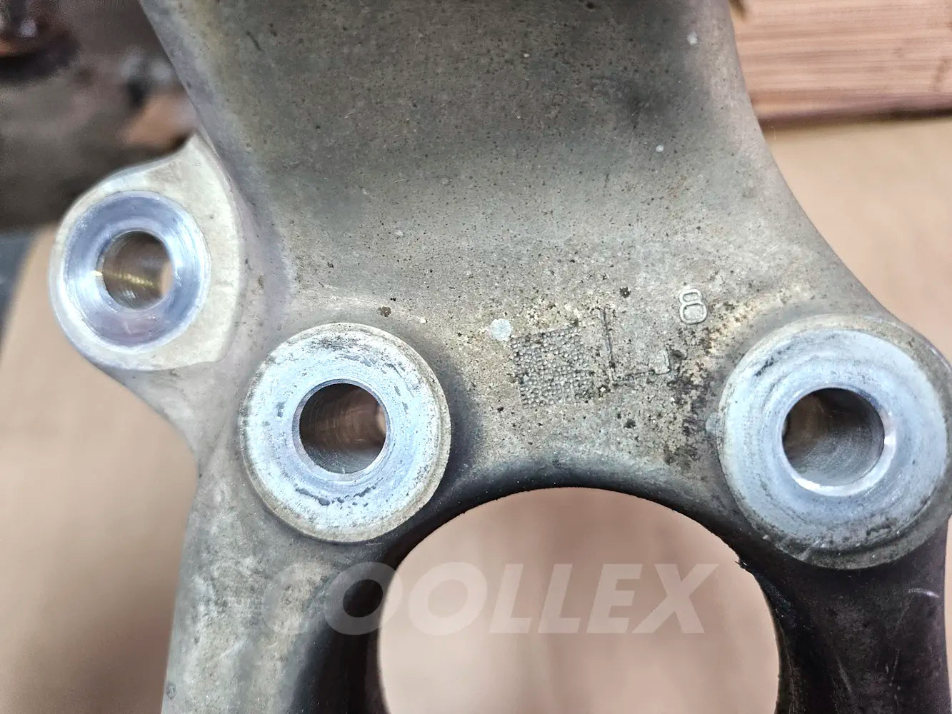 06-2020 Lexus Is250 Front Lh Driver Steering Knuckle 43202-53010 Oem Used