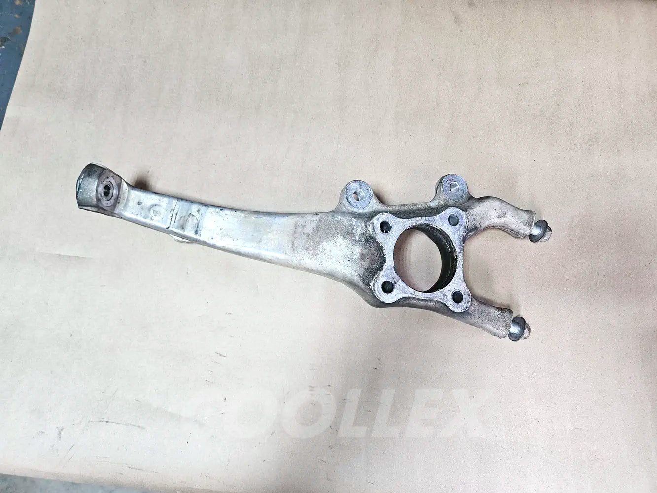 06-2020 Lexus Is250 Front Lh Driver Steering Knuckle 43202-53010 Oem Used