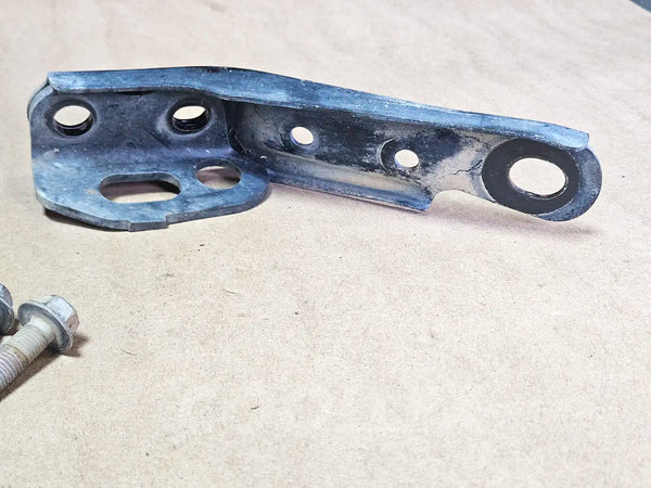 06-2013 Lexus Is250 Strut Brackets Reinforcement 57306-30020 57305-30020 Oem Used